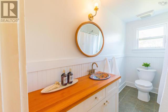 5192 Highway 331, House detached with 3 bedrooms, 1 bathrooms and null parking in Lunenburg MD NS | Image 32