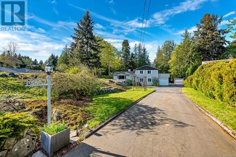 1900 Barrett Dr, House detached with 4 bedrooms, 2 bathrooms and 5 parking in North Saanich BC | Card Image