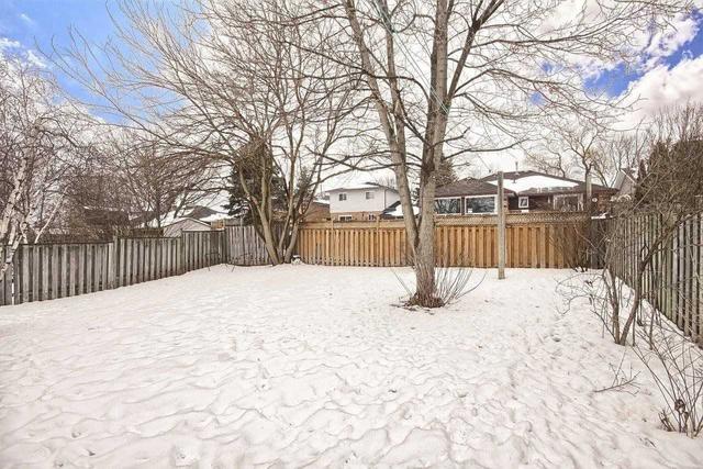 284 Tampa Dr, House detached with 3 bedrooms, 3 bathrooms and 6 parking in Georgina ON | Image 16