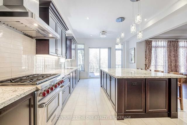 10 Heathmont Crt, House detached with 7 bedrooms, 6 bathrooms and 4 parking in Richmond Hill ON | Image 33