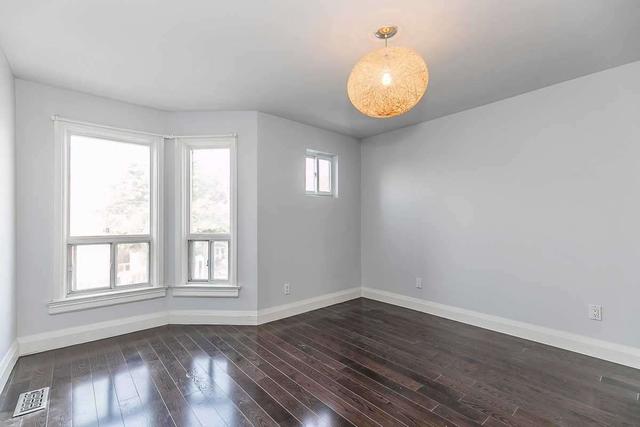 257 Claremont St, House attached with 2 bedrooms, 2 bathrooms and 0 parking in Toronto ON | Image 28
