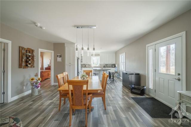 245 Concession 7 Road, House detached with 2 bedrooms, 3 bathrooms and 20 parking in Alfred and Plantagenet ON | Image 5