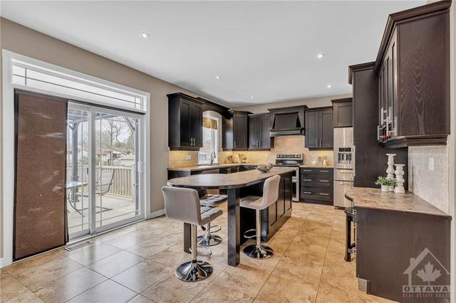 69 Chanonhouse Drive, House detached with 5 bedrooms, 4 bathrooms and 6 parking in Ottawa ON | Image 10