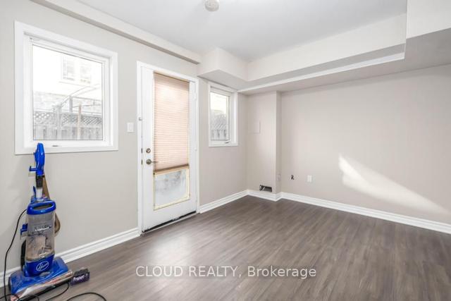 24 Shining Star Cres, Townhouse with 3 bedrooms, 4 bathrooms and 2 parking in Toronto ON | Image 17