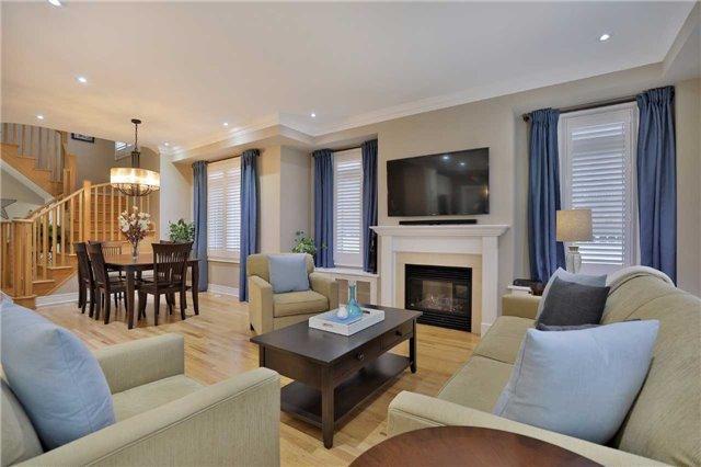 981 Toscana Pl, House attached with 3 bedrooms, 3 bathrooms and 2 parking in Mississauga ON | Image 4