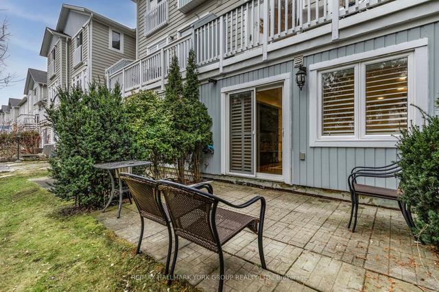 979 On Bogart Circ, Townhouse with 3 bedrooms, 3 bathrooms and 2 parking in Newmarket ON | Image 5