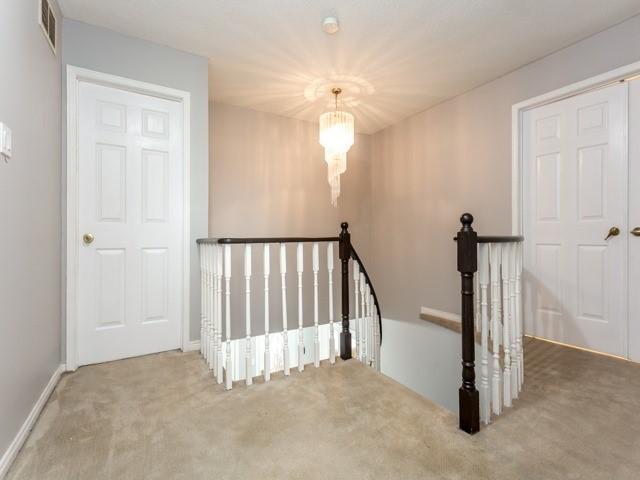 856 Lavis Crt, House detached with 4 bedrooms, 4 bathrooms and 2 parking in Oshawa ON | Image 14