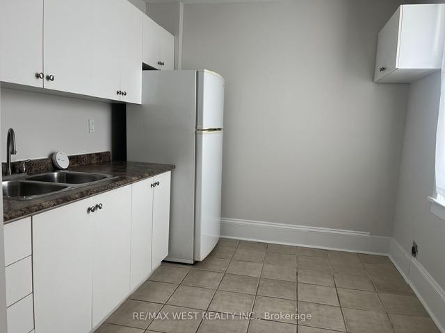 604 Oakwood Ave, House detached with 2 bedrooms, 1 bathrooms and 1 parking in Toronto ON | Image 9