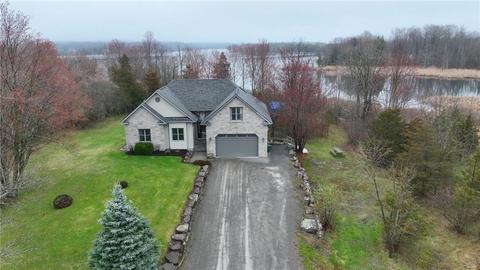 25 Mcnamee Lane, House detached with 3 bedrooms, 3 bathrooms and 8 parking in Rideau Lakes ON | Card Image