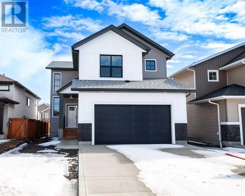 9805 89a Street, House detached with 3 bedrooms, 2 bathrooms and 2 parking in Grande Prairie AB | Card Image