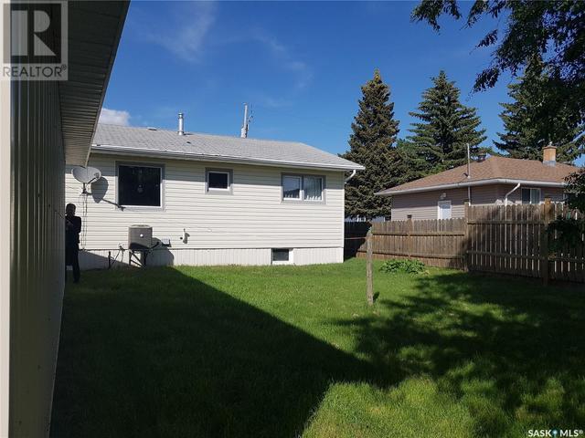 909 Assiniboia Avenue, House detached with 3 bedrooms, 2 bathrooms and null parking in Stoughton SK | Image 22