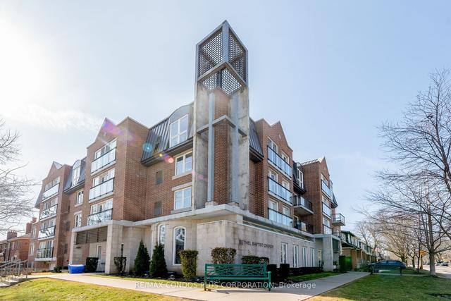 305 - 645 Millwood Rd, Condo with 1 bedrooms, 1 bathrooms and 1 parking in Toronto ON | Image 1
