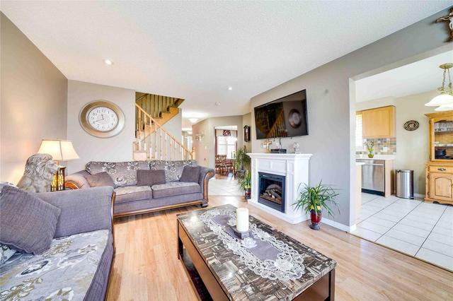 39 Morgante Crt, House detached with 4 bedrooms, 3 bathrooms and 2 parking in Hamilton ON | Image 8