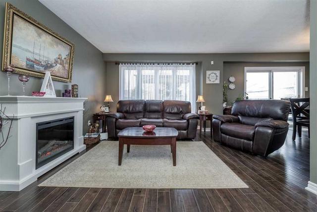 14 Heritage Crt, House semidetached with 3 bedrooms, 3 bathrooms and 3 parking in Barrie ON | Image 24