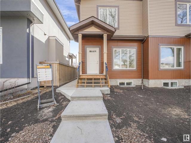 10947 73 Av Nw, House semidetached with 4 bedrooms, 4 bathrooms and 2 parking in Edmonton AB | Image 2