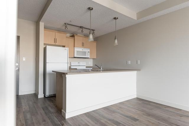 2401 - 135b Sandpiper Road, Condo with 1 bedrooms, 1 bathrooms and 1 parking in Wood Buffalo AB | Image 6
