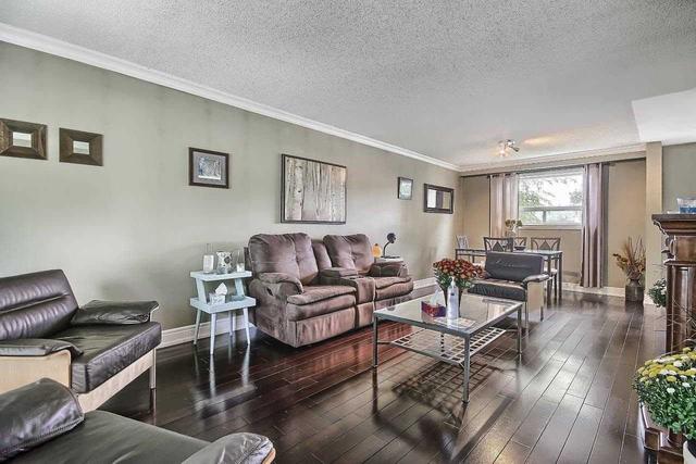 3425 Schomberg Ave, House detached with 4 bedrooms, 3 bathrooms and 10 parking in Mississauga ON | Image 5