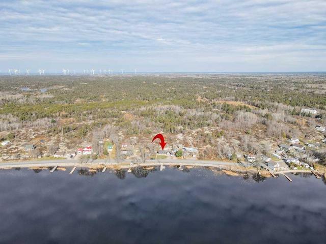 1083 Riverside Dr, House detached with 2 bedrooms, 1 bathrooms and 4 parking in Parry Sound, Unorganized, Centre Part ON | Image 21