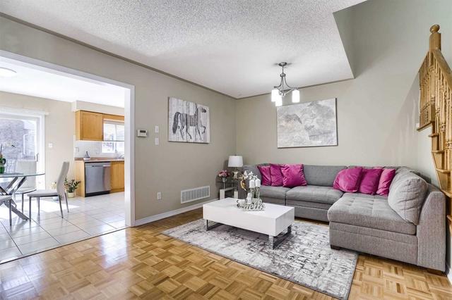 27 Amethyst Circ, House semidetached with 3 bedrooms, 3 bathrooms and 3 parking in Brampton ON | Image 15