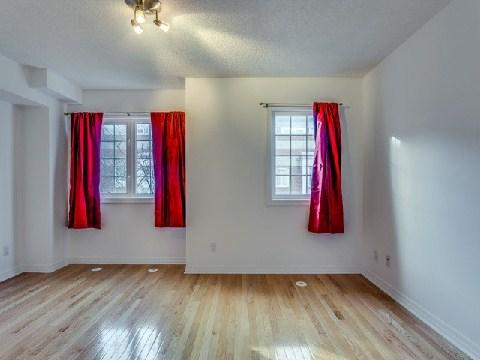 33 - 6 Wellesley Pl, House attached with 2 bedrooms, 3 bathrooms and 1 parking in Toronto ON | Image 8