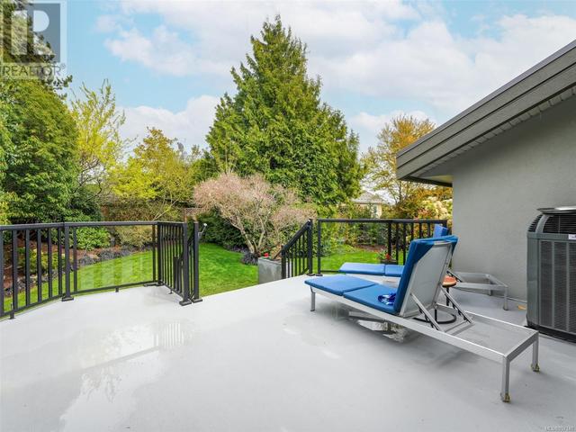 3450 Lord Nelson Way, House detached with 4 bedrooms, 3 bathrooms and 6 parking in Saanich BC | Image 46