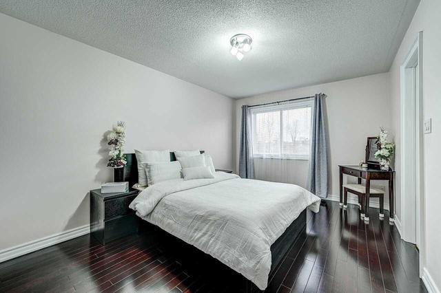 3637 Twinmaple Dr, House semidetached with 4 bedrooms, 4 bathrooms and 2 parking in Mississauga ON | Image 11