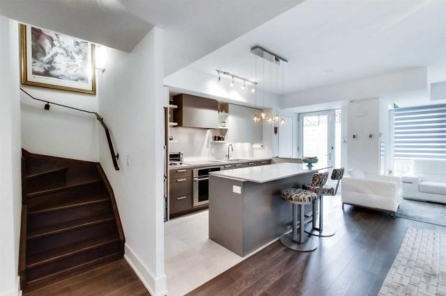 th112 - 1830 Bloor St W, Townhouse with 2 bedrooms, 3 bathrooms and 2 parking in Toronto ON | Image 8
