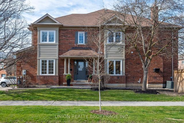 1 - 2 Mary Gapper Cres, Townhouse with 4 bedrooms, 3 bathrooms and 2 parking in Richmond Hill ON | Image 1