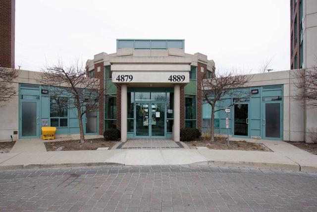 1706 - 4889 Kimbermount Ave, Condo with 1 bedrooms, 1 bathrooms and 1 parking in Mississauga ON | Image 1
