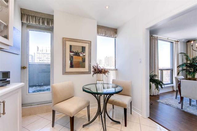 lph3 - 298 Jarvis St, Condo with 2 bedrooms, 2 bathrooms and 1 parking in Toronto ON | Image 5