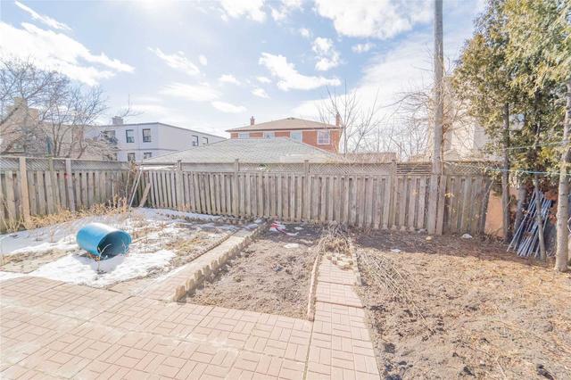 72 Macleod St, House detached with 3 bedrooms, 3 bathrooms and 7 parking in Toronto ON | Image 31
