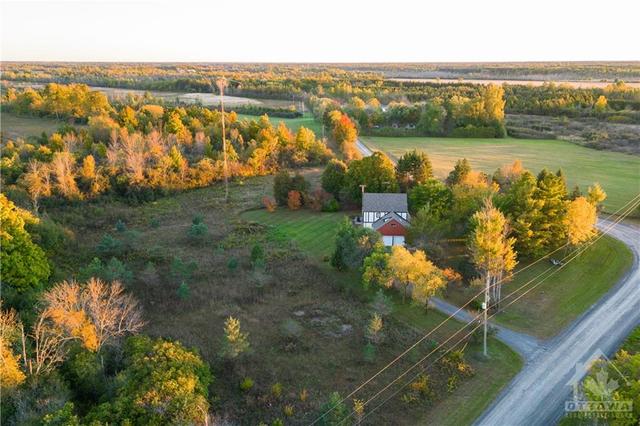 725 Mcfarlane Road, House detached with 4 bedrooms, 3 bathrooms and 12 parking in North Grenville ON | Image 26