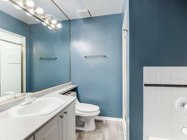 26 Guildpark Ptwy, Condo with 3 bedrooms, 3 bathrooms and 2 parking in Toronto ON | Image 7