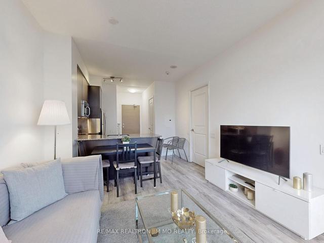 2301 - 23 Sheppard Ave E, Condo with 1 bedrooms, 1 bathrooms and 1 parking in Toronto ON | Image 4