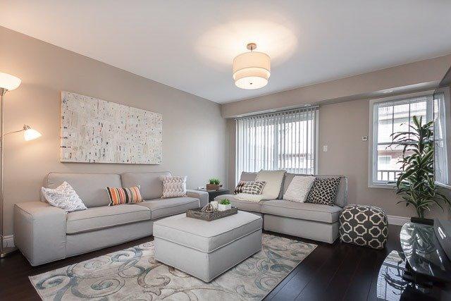 Th#2 - 605 Dundas St W, Townhouse with 2 bedrooms, 2 bathrooms and 1 parking in Mississauga ON | Image 2