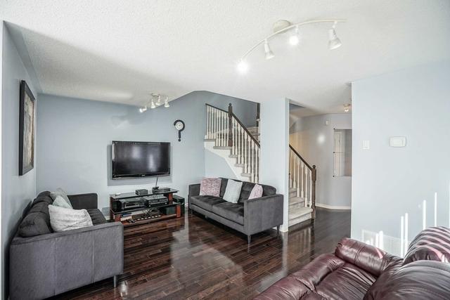 129 Pressed Brick Dr, House semidetached with 3 bedrooms, 3 bathrooms and 3 parking in Brampton ON | Image 34