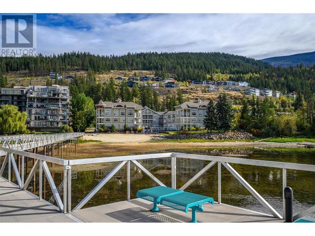 302 - 302 Mara Lake Lane, Condo with 3 bedrooms, 3 bathrooms and 2 parking in Sicamous BC | Image 3