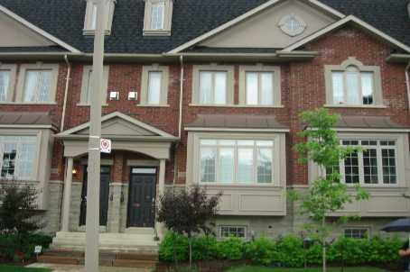975 Kipling Ave, House attached with 3 bedrooms, 3 bathrooms and 2 parking in Toronto ON | Image 1