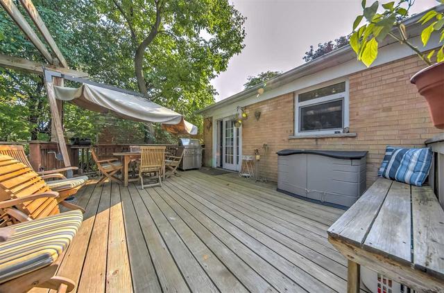 250 Park Home Ave, House detached with 3 bedrooms, 2 bathrooms and 4 parking in Toronto ON | Image 7