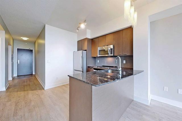 3308 - 88 Sheppard Ave E, Condo with 1 bedrooms, 1 bathrooms and 1 parking in Toronto ON | Image 2