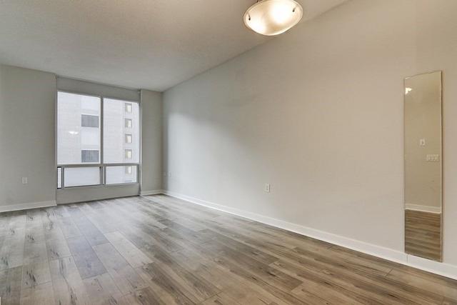 1012 - 85 Bloor St E, Condo with 1 bedrooms, 1 bathrooms and 0 parking in Toronto ON | Image 3