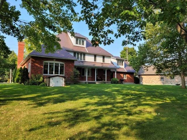 1821 Blackwell Rd, House detached with 5 bedrooms, 4 bathrooms and 12 parking in Sarnia ON | Image 15
