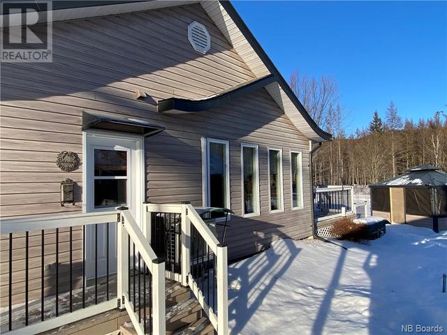 17 Desmeules Street, House detached with 3 bedrooms, 2 bathrooms and null parking in Edmundston NB | Image 22
