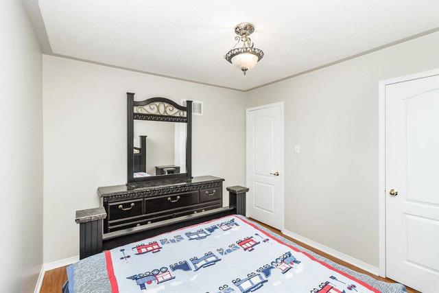 136 Bunchberry Way, House detached with 3 bedrooms, 3 bathrooms and 4 parking in Brampton ON | Image 22