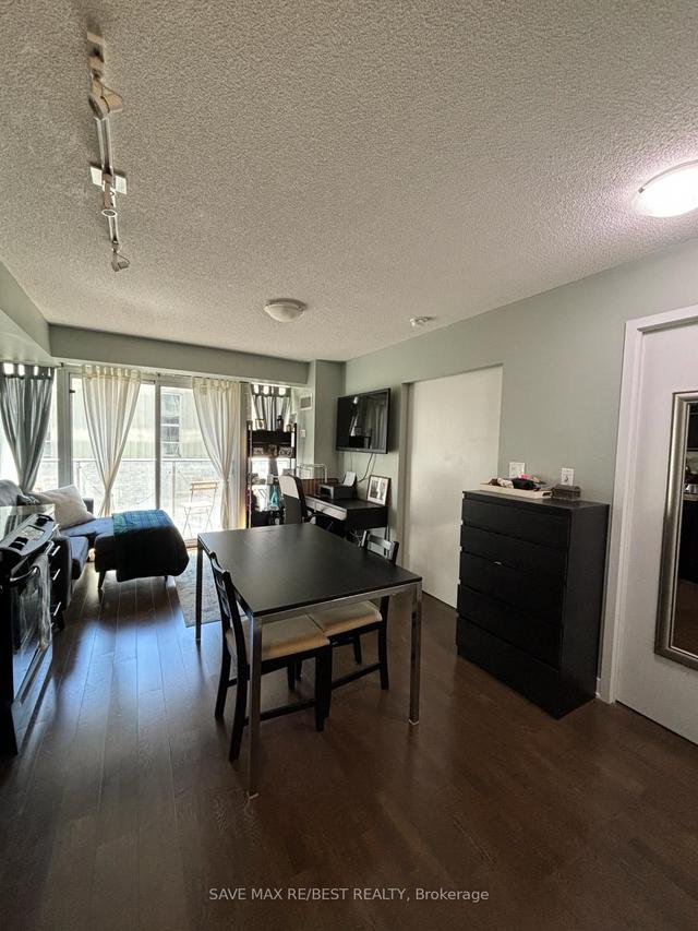 413 - 126 Simcoe St, Condo with 1 bedrooms, 1 bathrooms and 0 parking in Toronto ON | Image 2