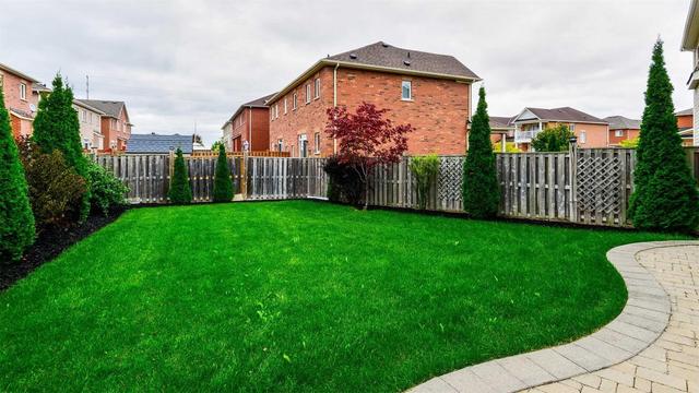 11 Moldovan Dr, House detached with 4 bedrooms, 4 bathrooms and 4 parking in Brampton ON | Image 17