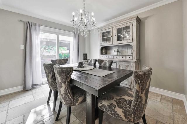 886 Millworks Cres W, House attached with 3 bedrooms, 4 bathrooms and 4 parking in Mississauga ON | Image 18