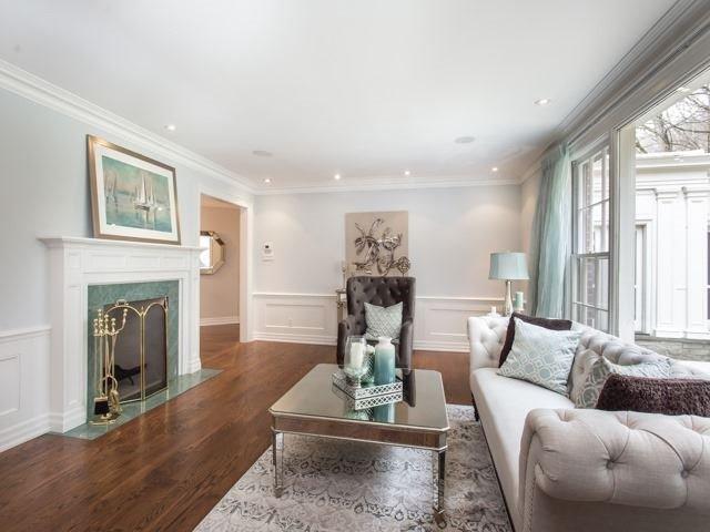 14 York Valley Cres, House detached with 4 bedrooms, 4 bathrooms and 6 parking in Toronto ON | Image 3