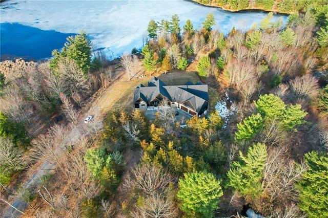 55 Hanlon Bay Road, House detached with 4 bedrooms, 4 bathrooms and 10 parking in Rideau Lakes ON | Image 3