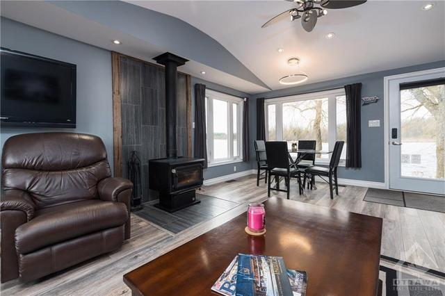 4412 Rideau River Road, House detached with 3 bedrooms, 1 bathrooms and 5 parking in North Grenville ON | Image 7